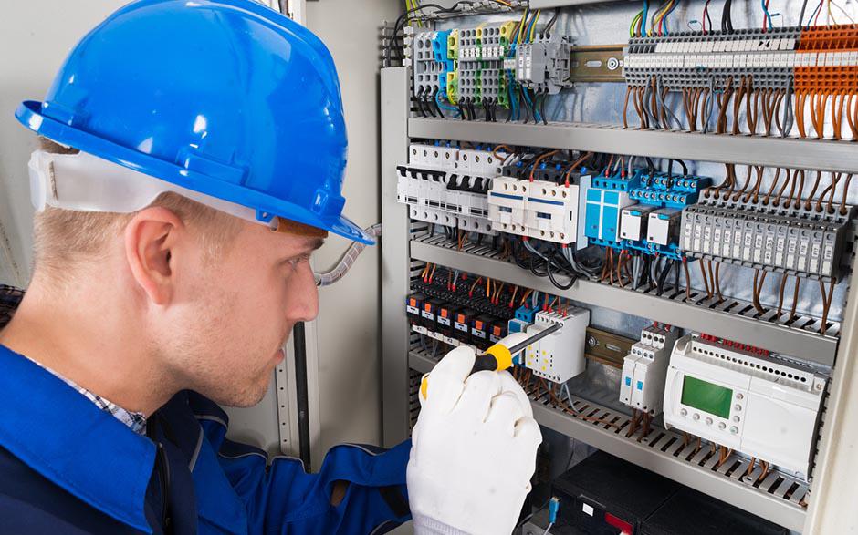 recherche électricien bâtiment Paris 17